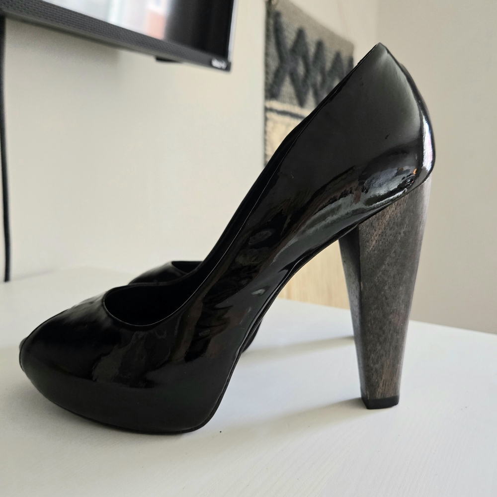 Aldo black platform heels, patent leather, wood look peep-toe, size 37